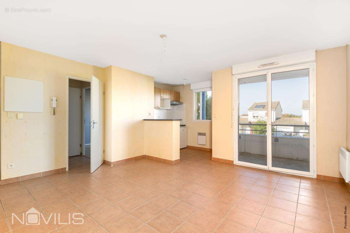 Appartement à LA SALVETAT-SAINT-GILLES