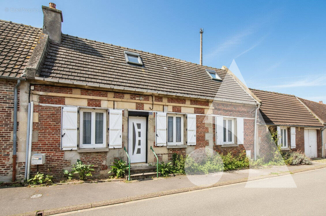 Maison à GRANDFRESNOY