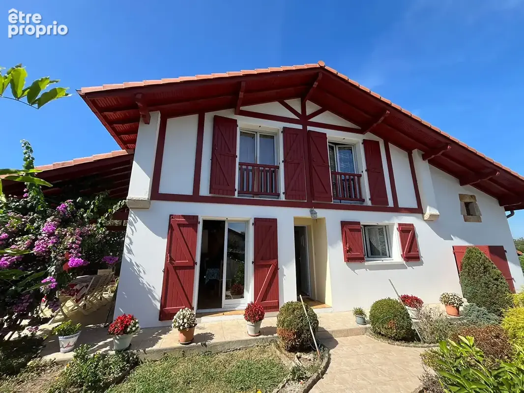Photo Maison à Mouguerre au prix de 477 000€
