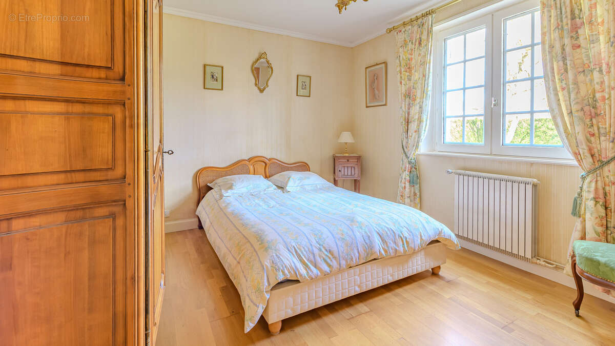 Maison à AVILLY-SAINT-LEONARD