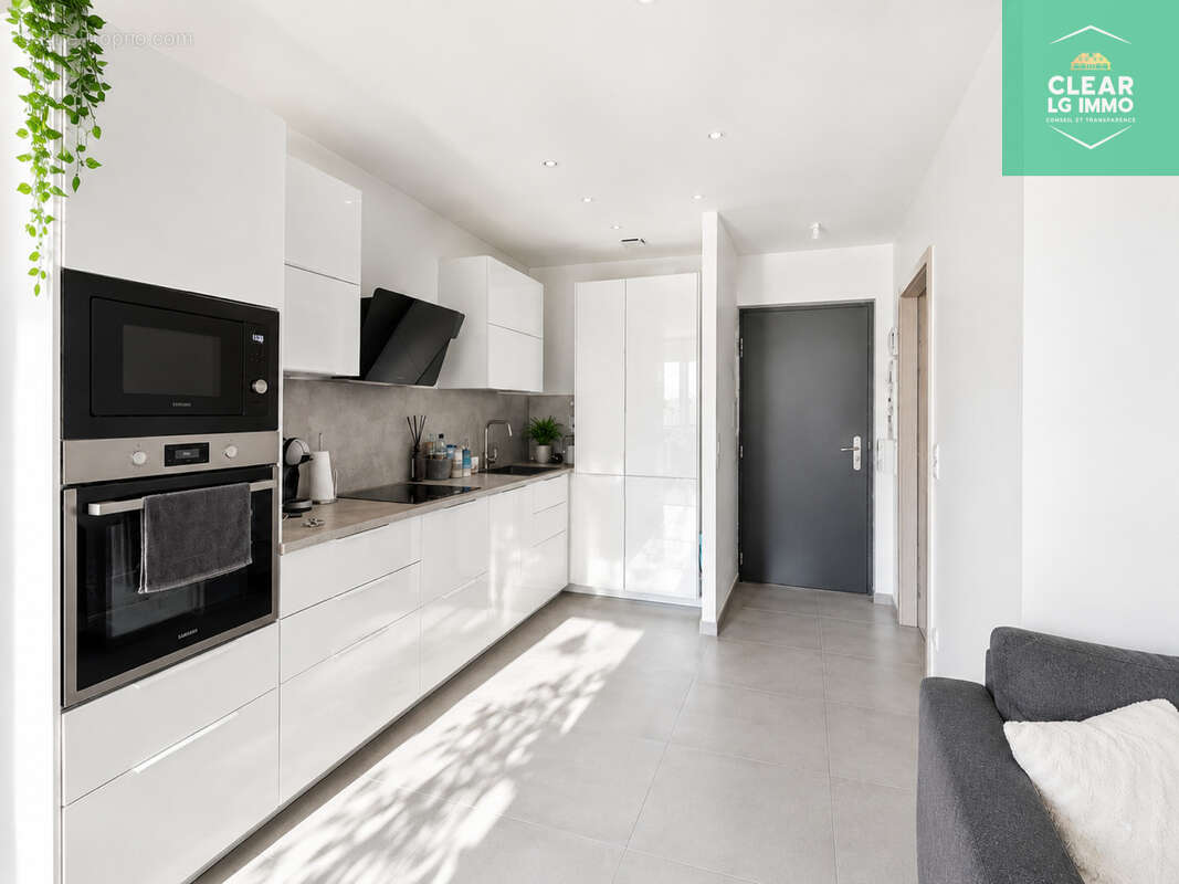 Appartement F3 lumineux avec terrasse et garage - photo 3