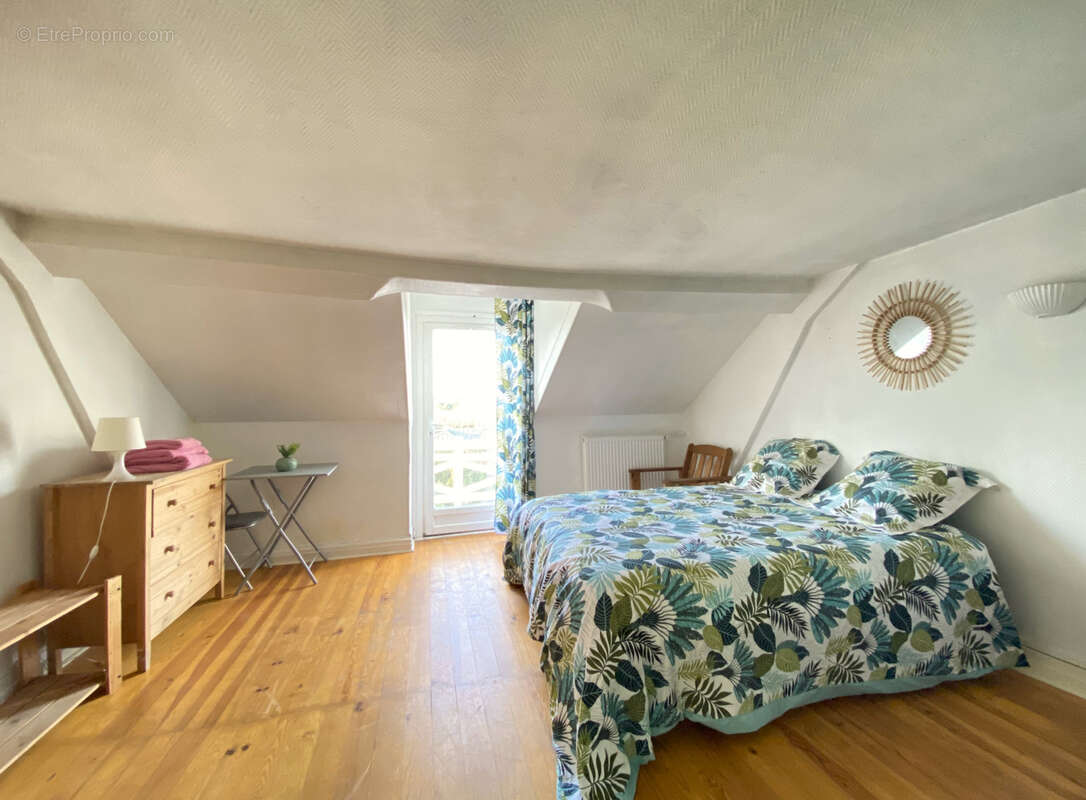 Maison de caractère avec beaucoup de potentiel - photo 12