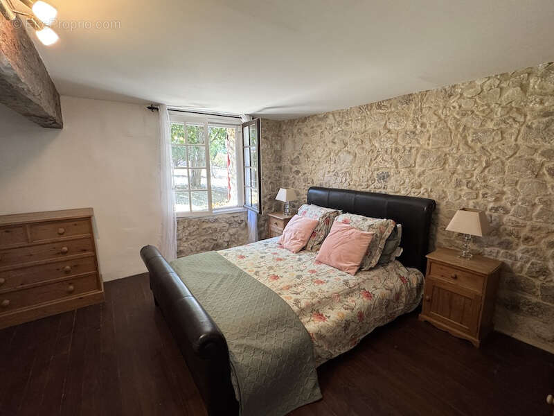 Ancienne ferme avec maison principale, maison d'amis, une piscine, grand jardin de 8000m2 - photo 5