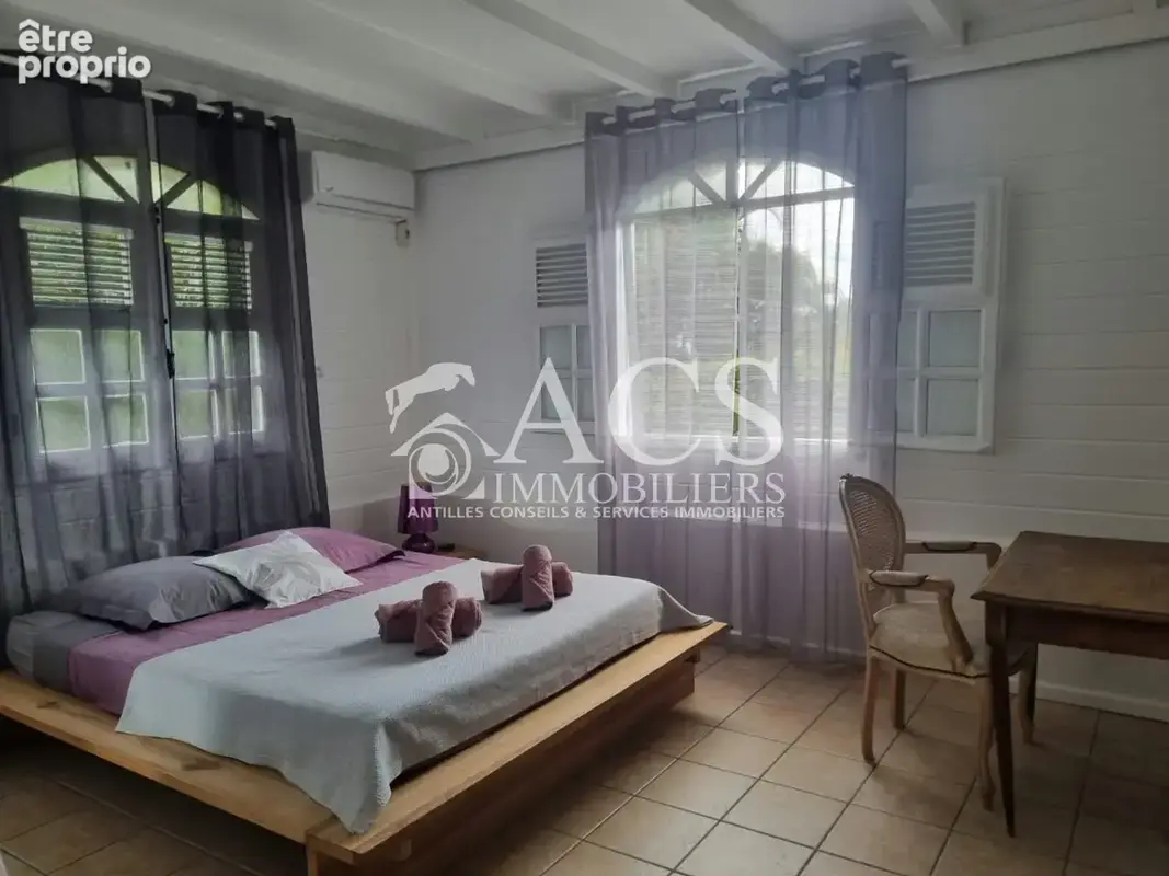 Villa créole T4 avec mezzanine, piscine et vue mer - photo 7