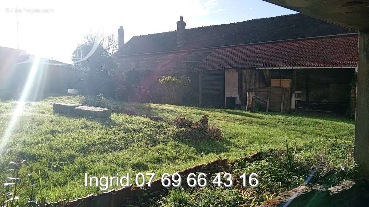 Maison à LACHAPELLE-AUX-POTS