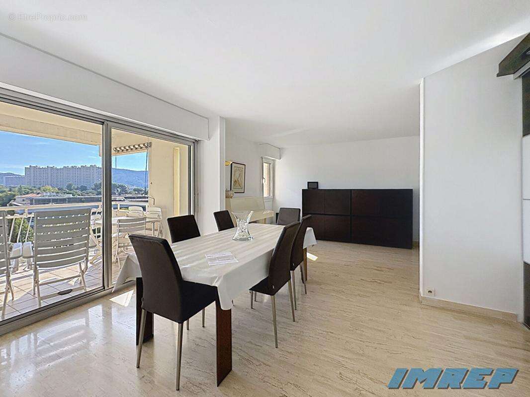 Appartement à MARSEILLE-9E