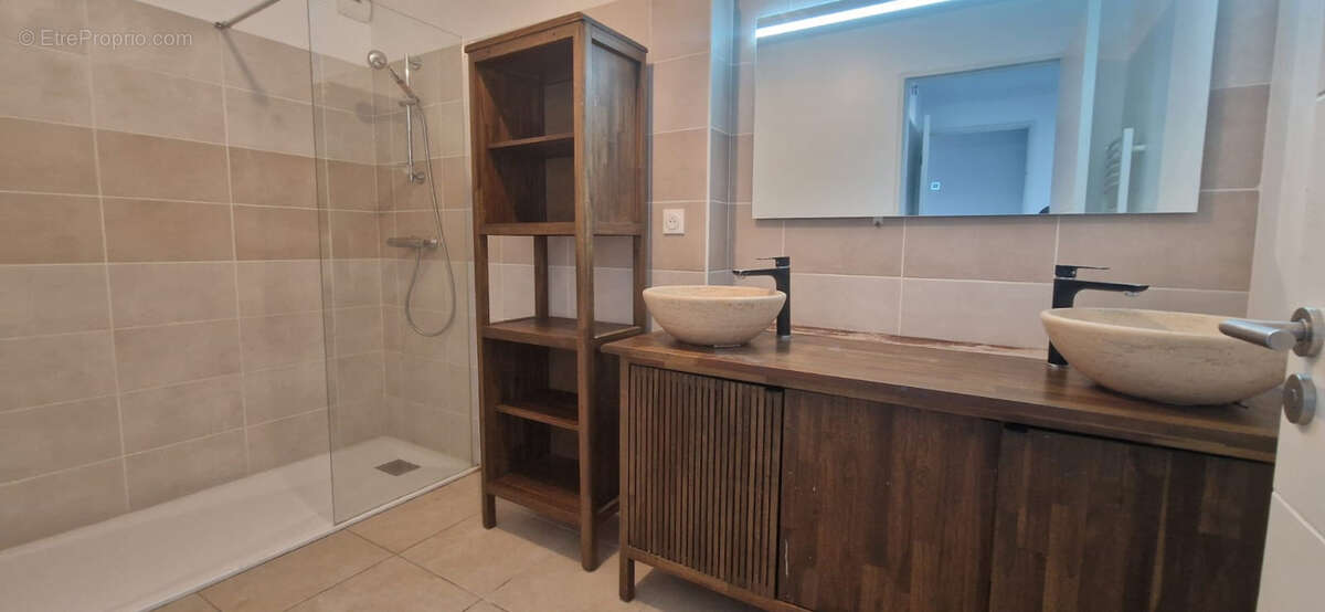 Appartement à MARSEILLE-11E