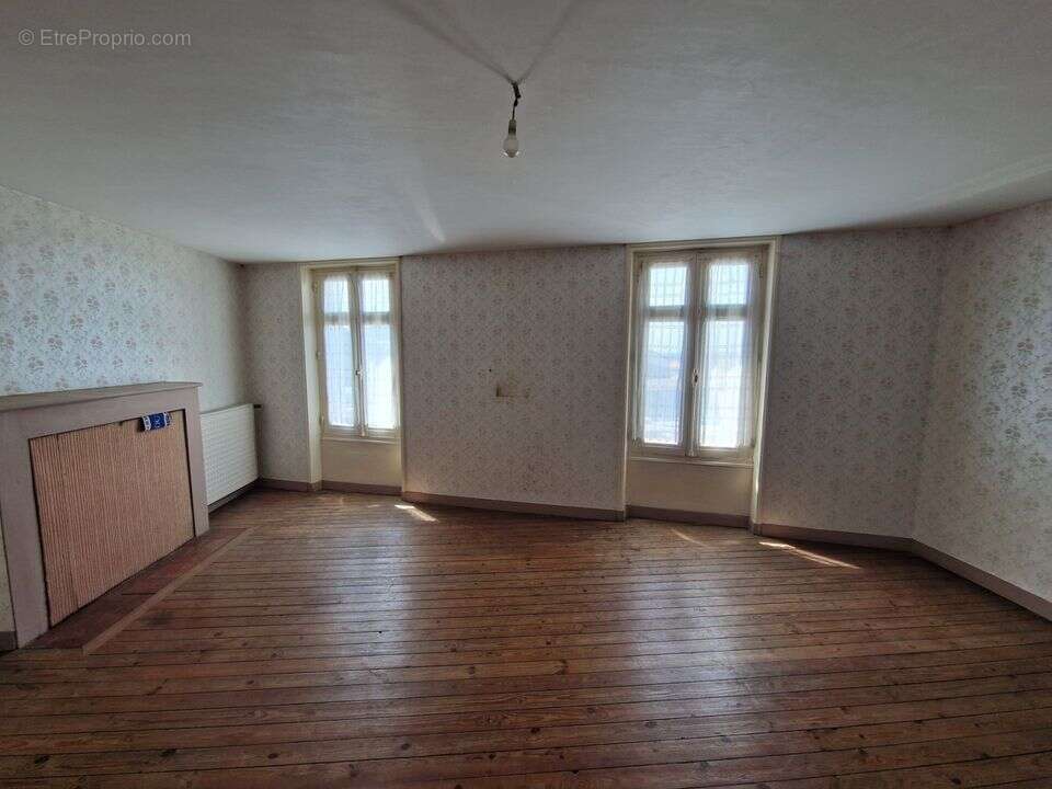 Maison 120 m² à Saint-Laurent-Du-Mottay  - photo 6