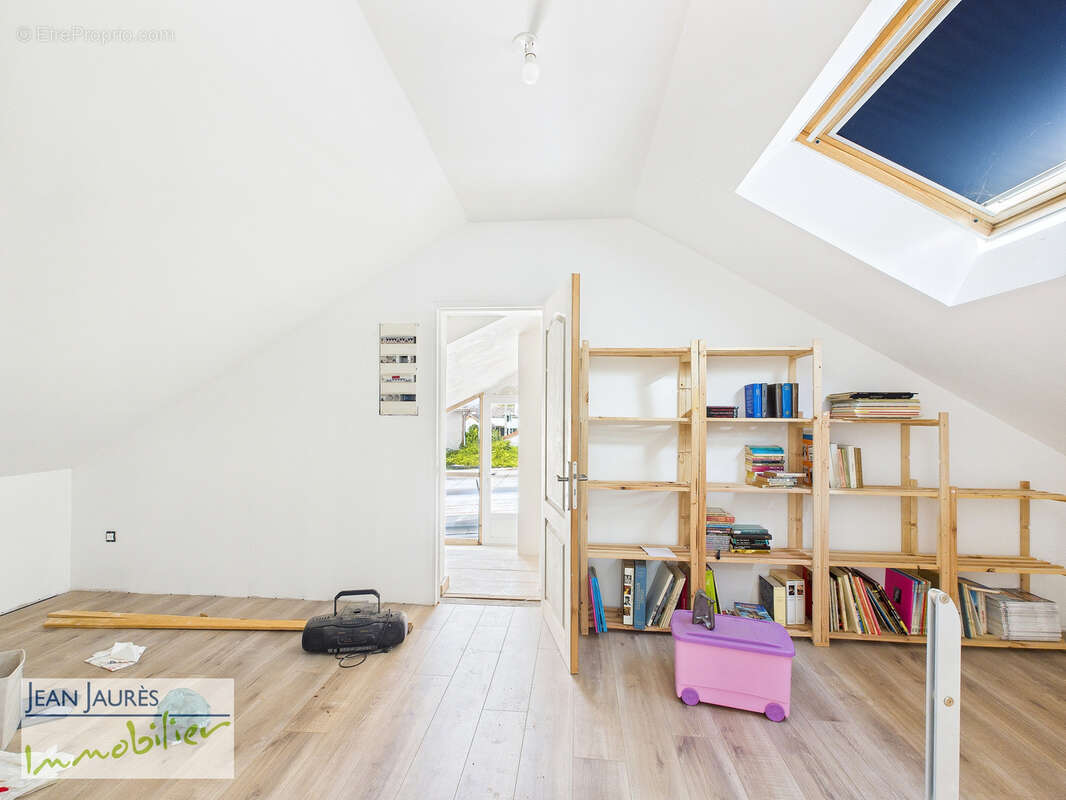 Maison à SAINTE-SAVINE