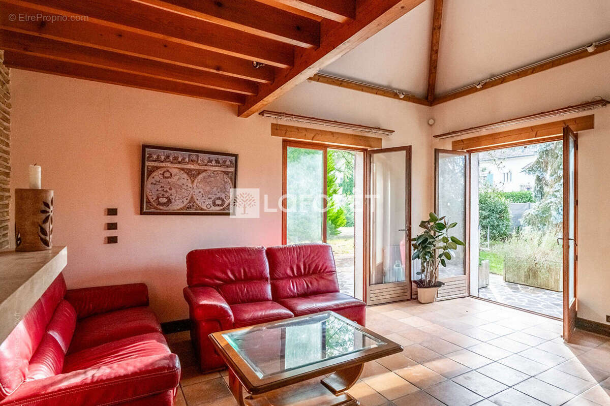 Maison à LA CELLE-SAINT-CLOUD