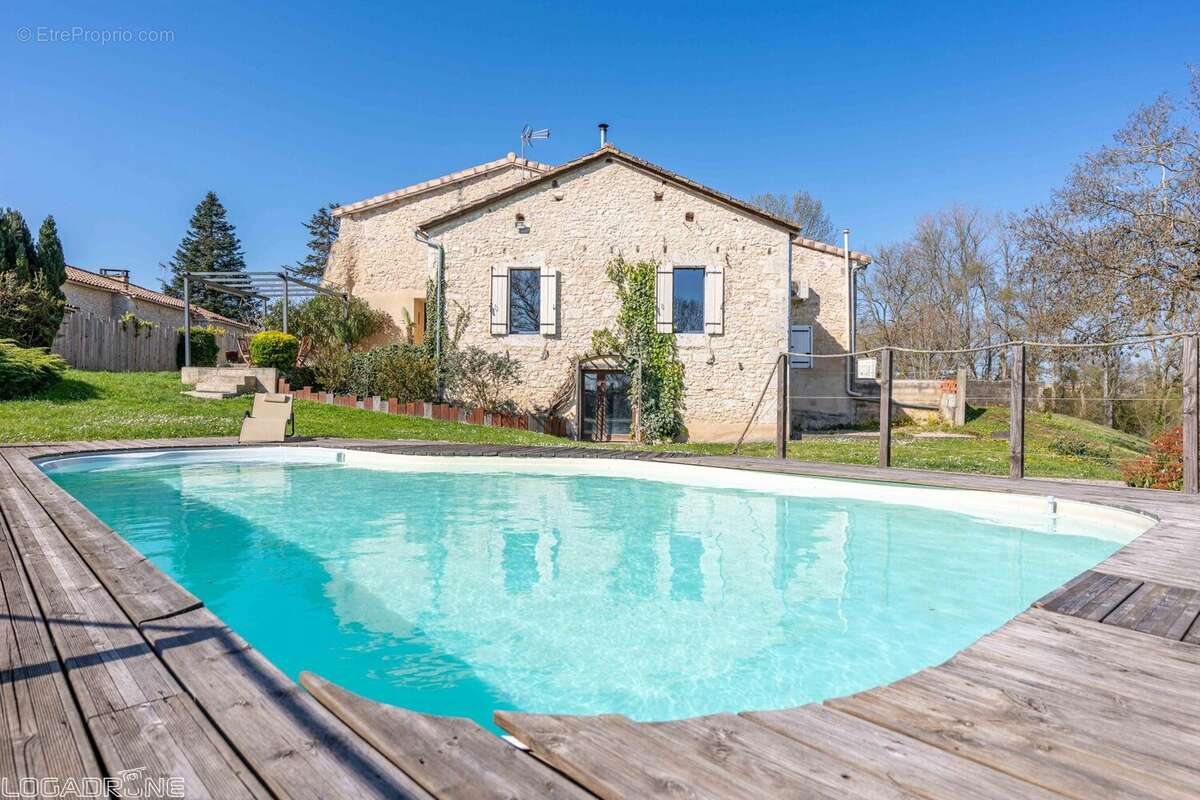 Maison à SAINT-PERDOUX