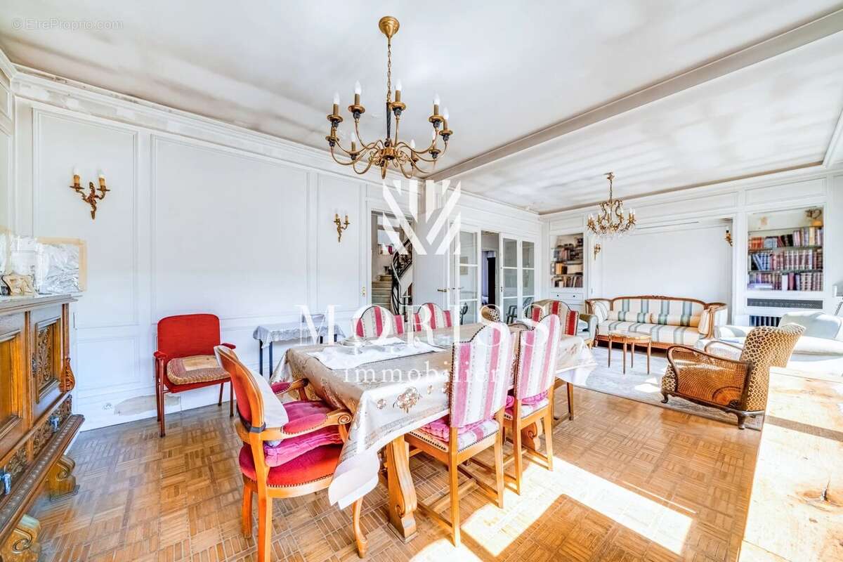 Maison à PARIS-19E