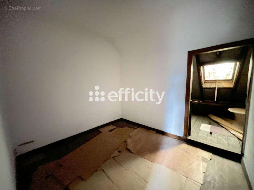 Appartement à LA MADELEINE