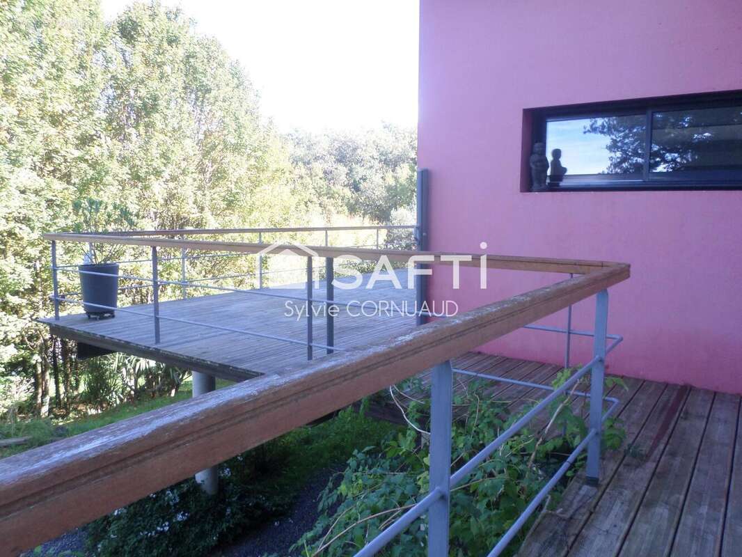 Photo 3 - Maison à BUSSAC-SUR-CHARENTE