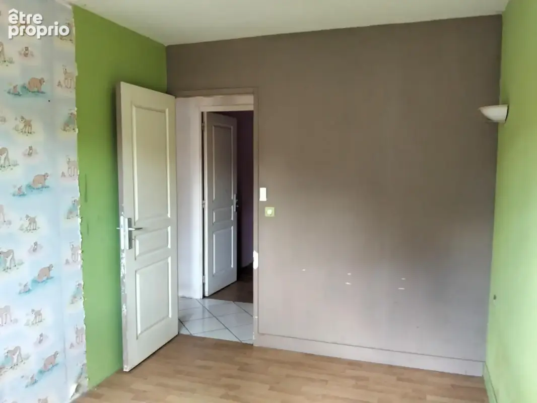 Pavillon plain-pied de 159 m2 habitables avec nombreuses dépendances - photo 12