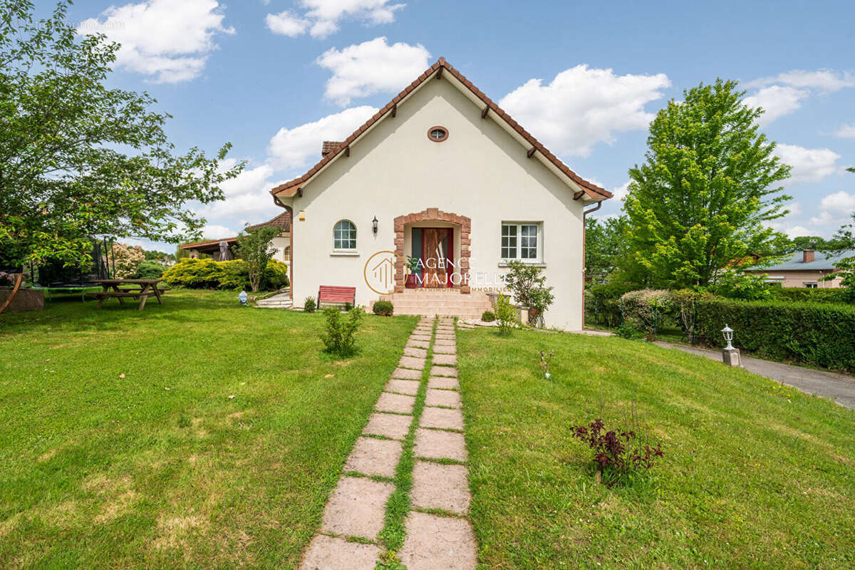 Maison à CHARMES