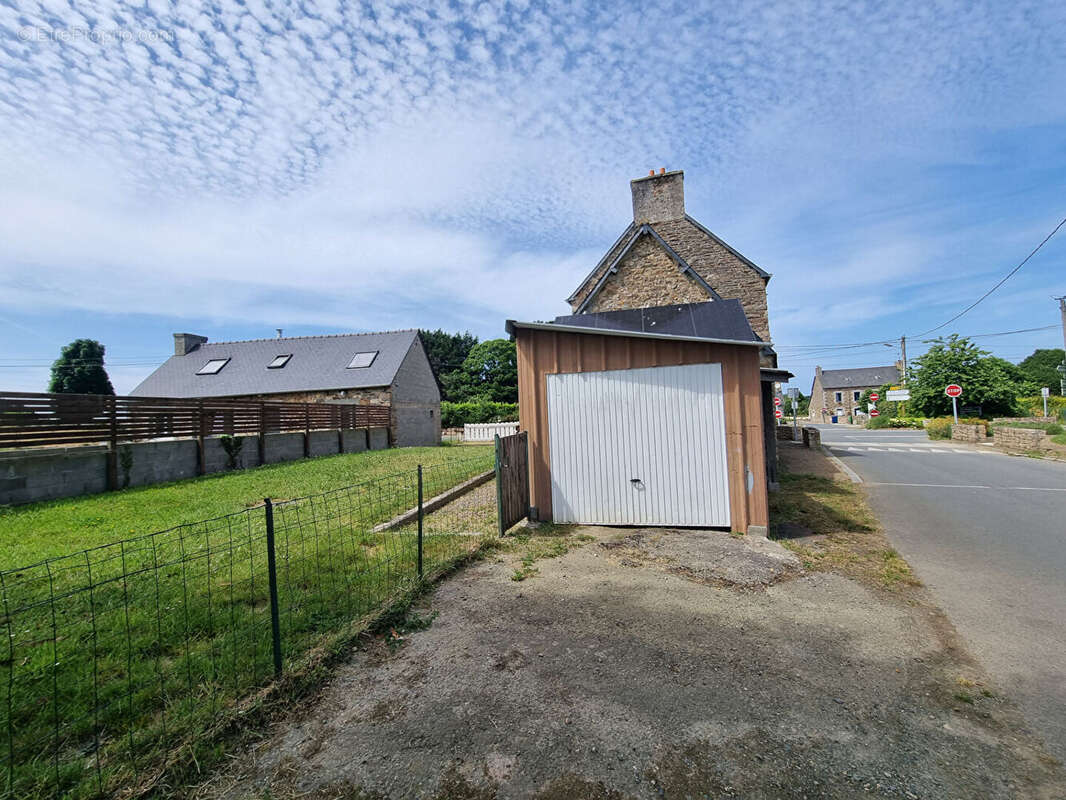 Brelidy - maison familiale en tbe - photo 13