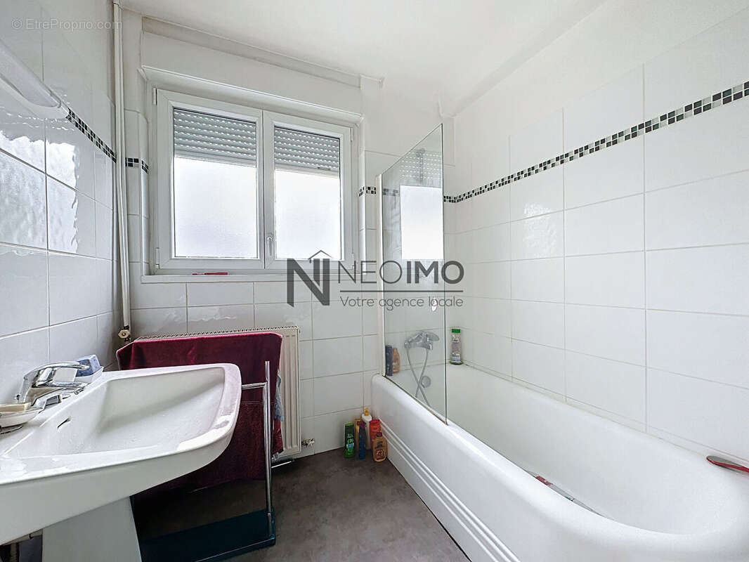 Appartement à NEUFCHATEAU