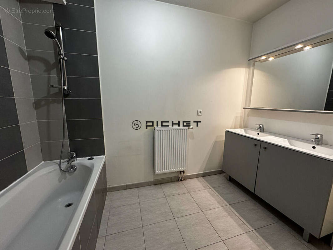 Appartement à BEGLES