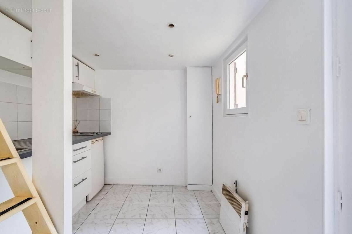 Commerce à PARIS-18E