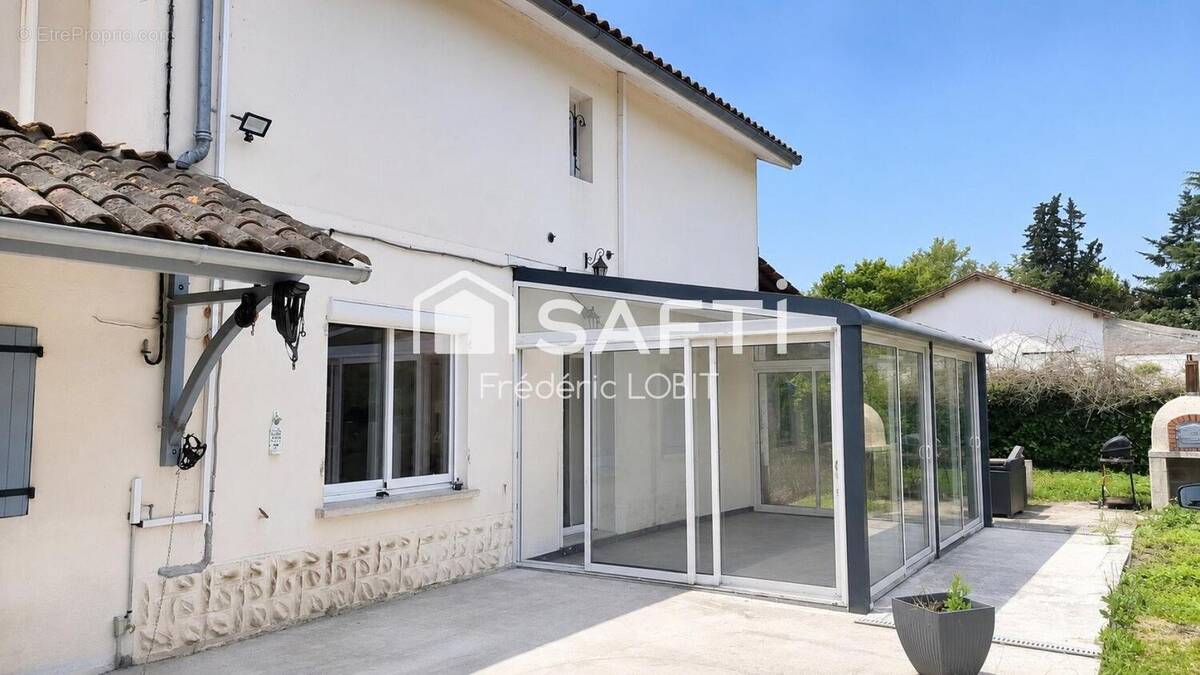 Photo 1 - Maison à LES PEINTURES