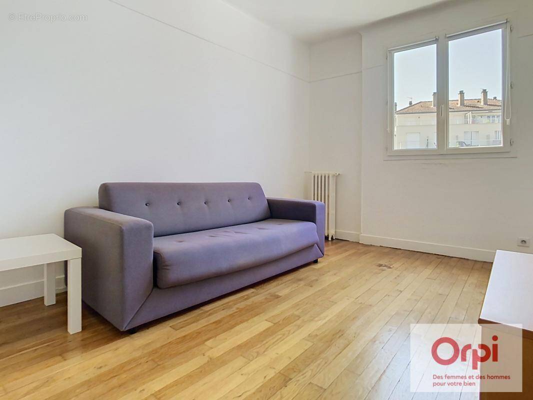 Appartement à ISSY-LES-MOULINEAUX