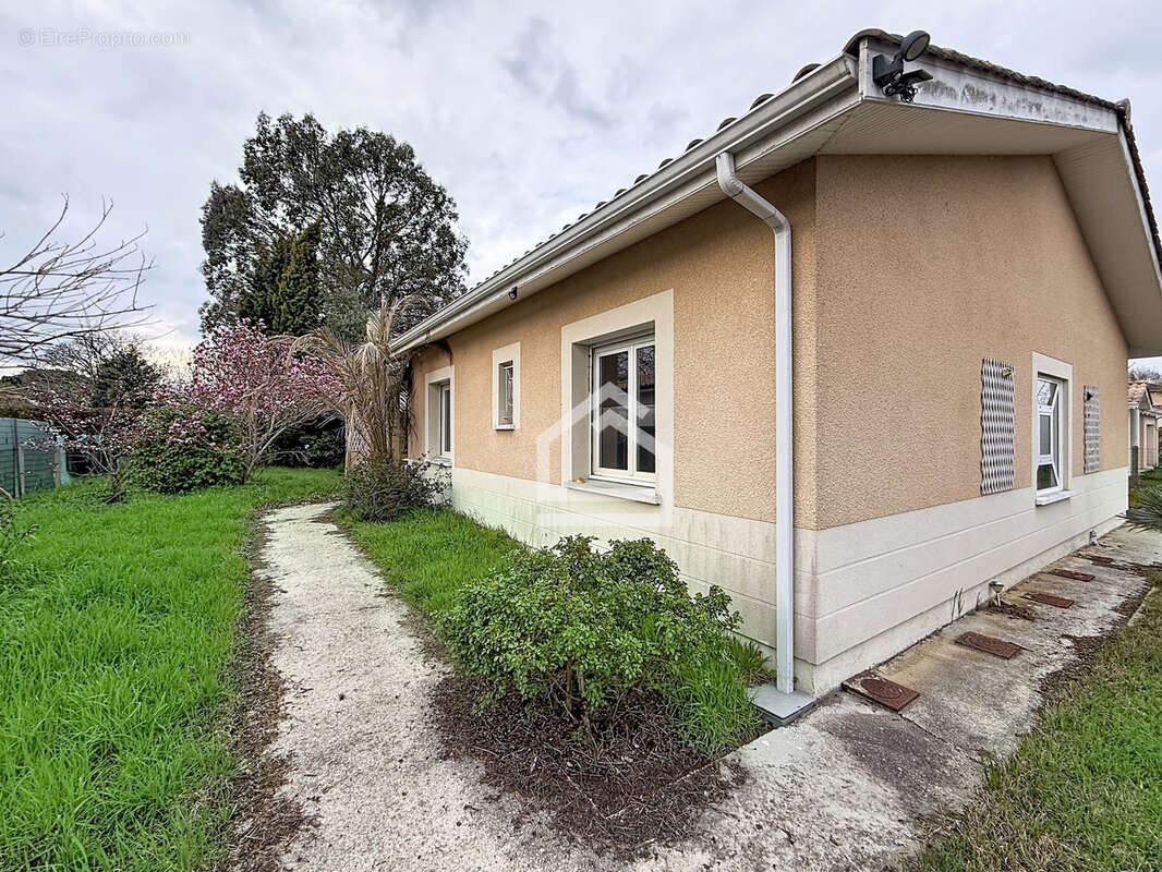 Maison à SAINT-MEDARD-EN-JALLES
