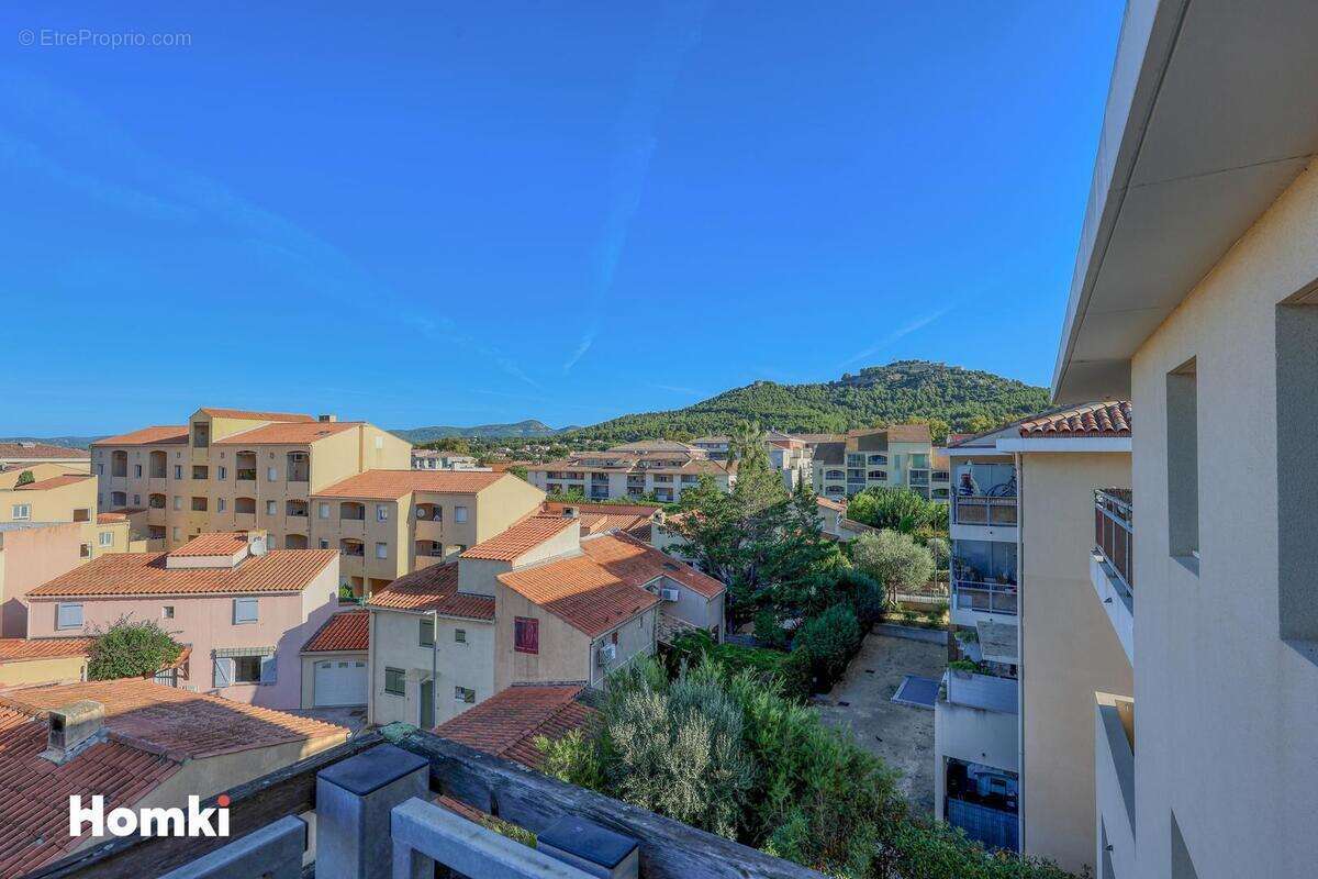 Appartement à SIX-FOURS-LES-PLAGES