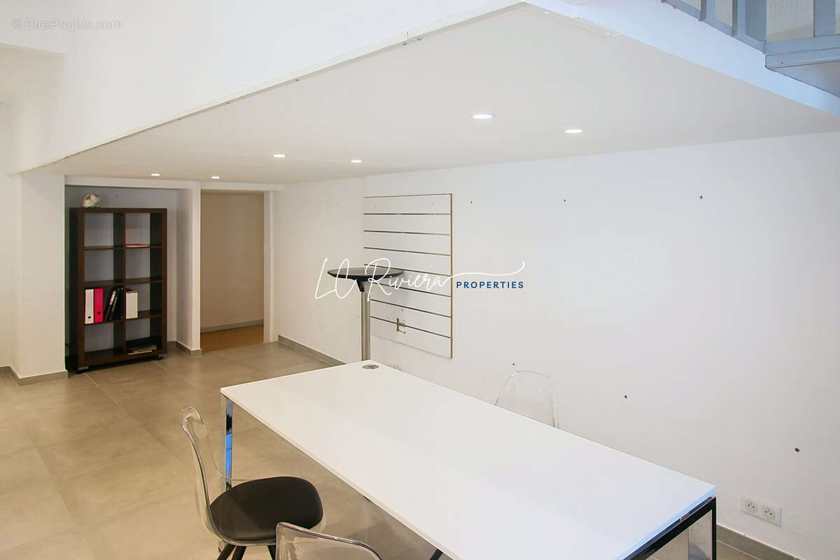 Commerce à SAINT-RAPHAEL