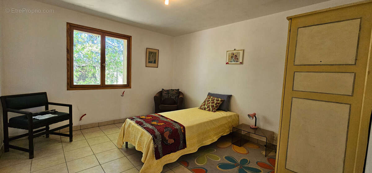 Maison de plain-pied de 163m² - photo 8