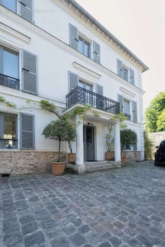 Maison à MONTMORENCY