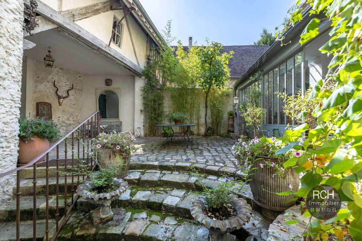 Maison à MONTFORT-L'AMAURY