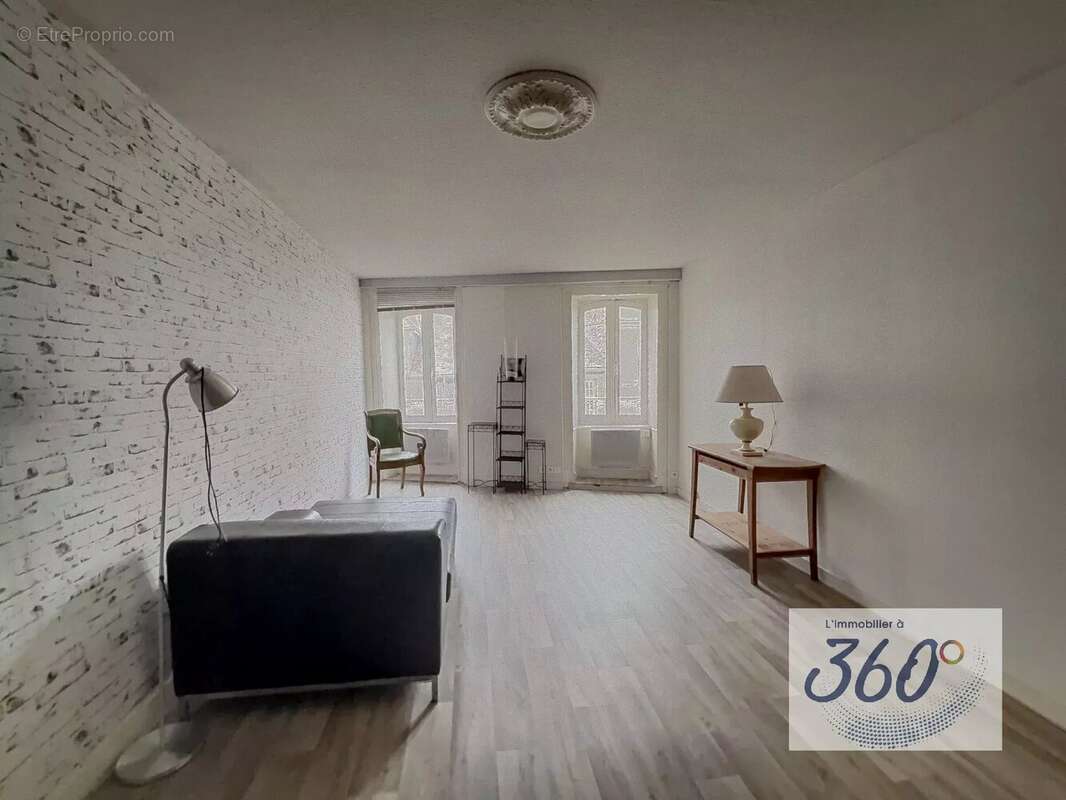 Appartement à LONS-LE-SAUNIER