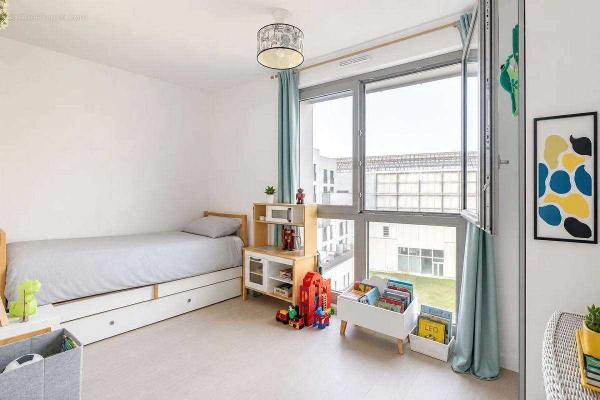 Appartement à COLOMBES