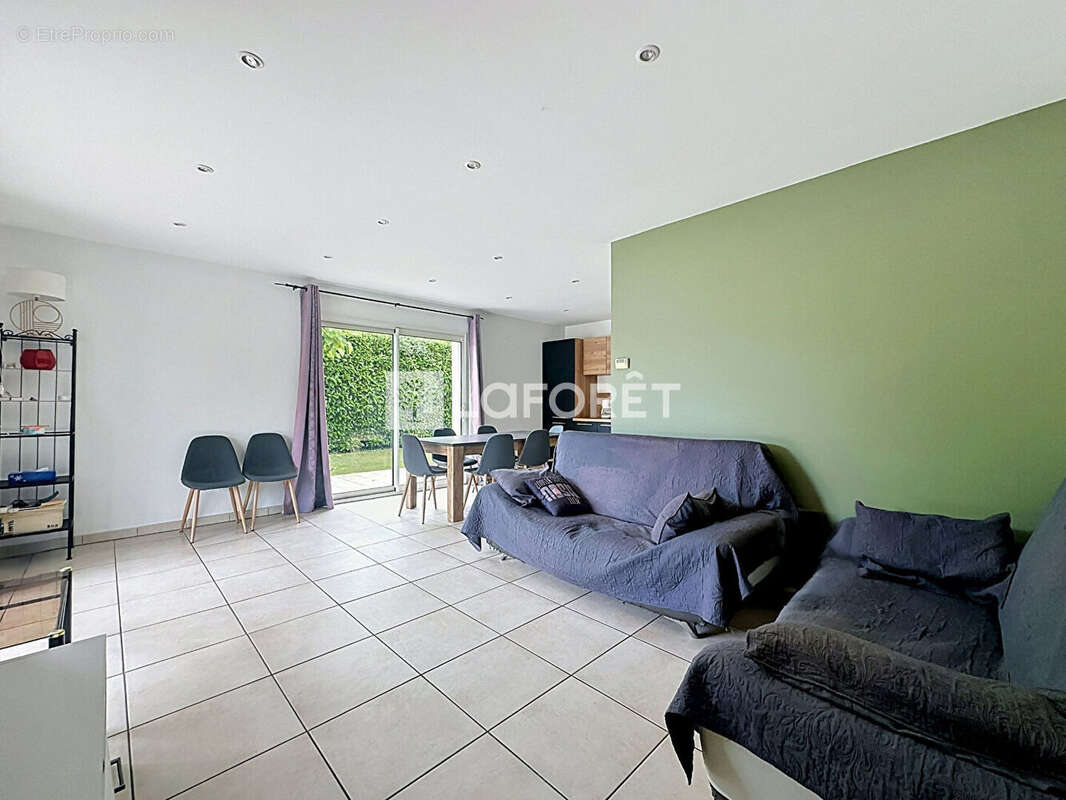 Maison à vendre Neuville Les Dames 7 pièce(s) 129.86 m2 - photo 6