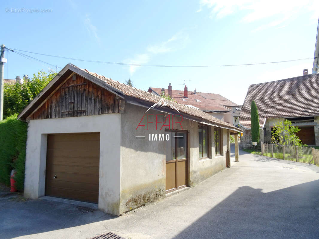 Maison à FEIGERES