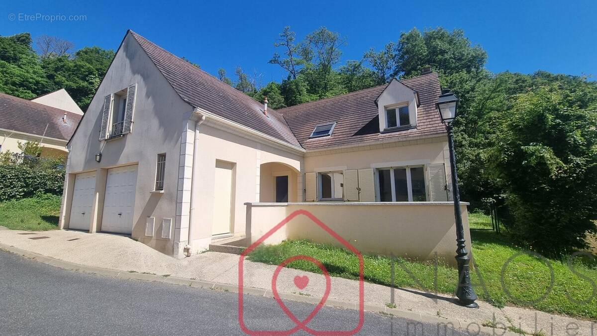 Maison à VAUHALLAN