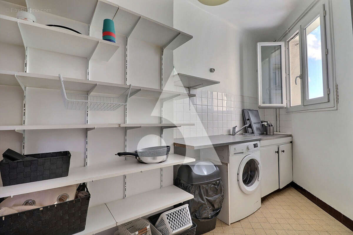 Appartement à AUBERVILLIERS