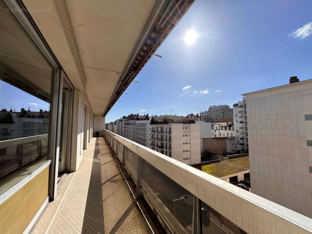 Appartement à LYON-6E