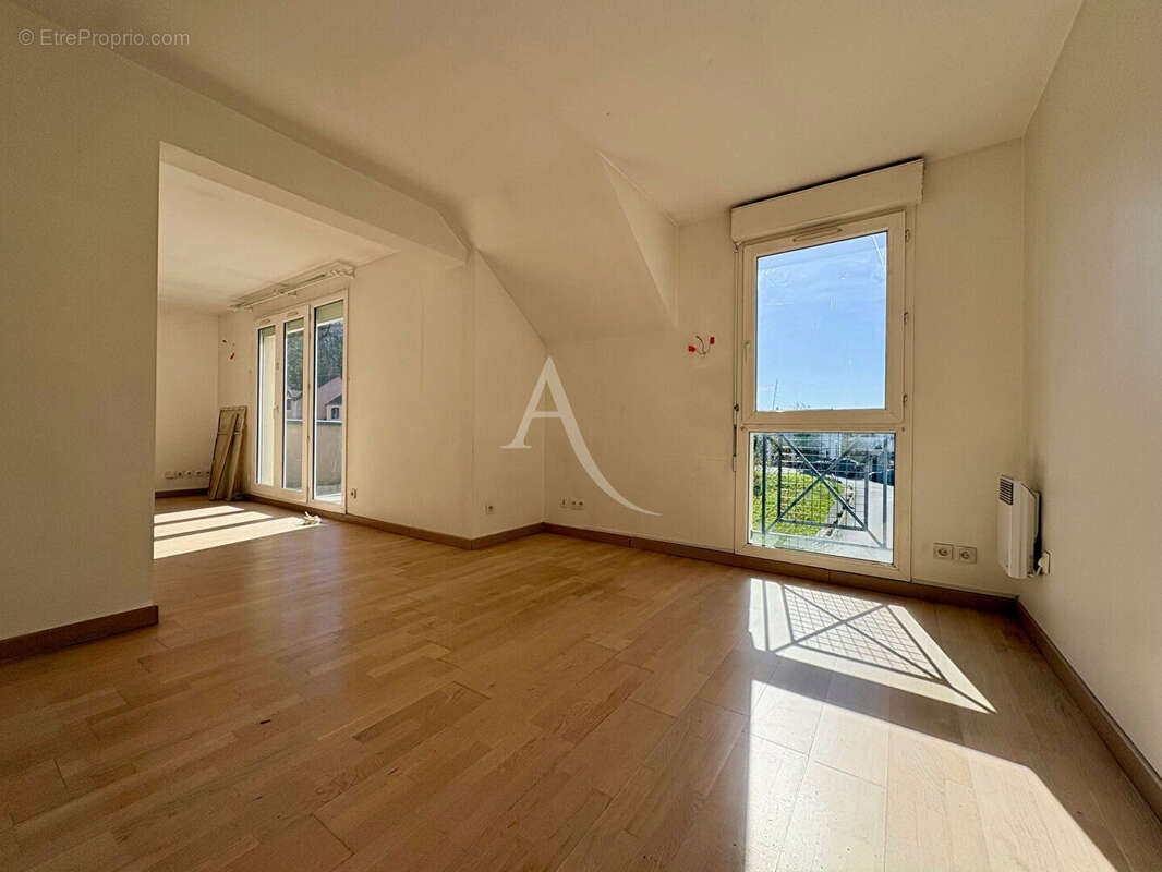 Appartement à BURES-SUR-YVETTE