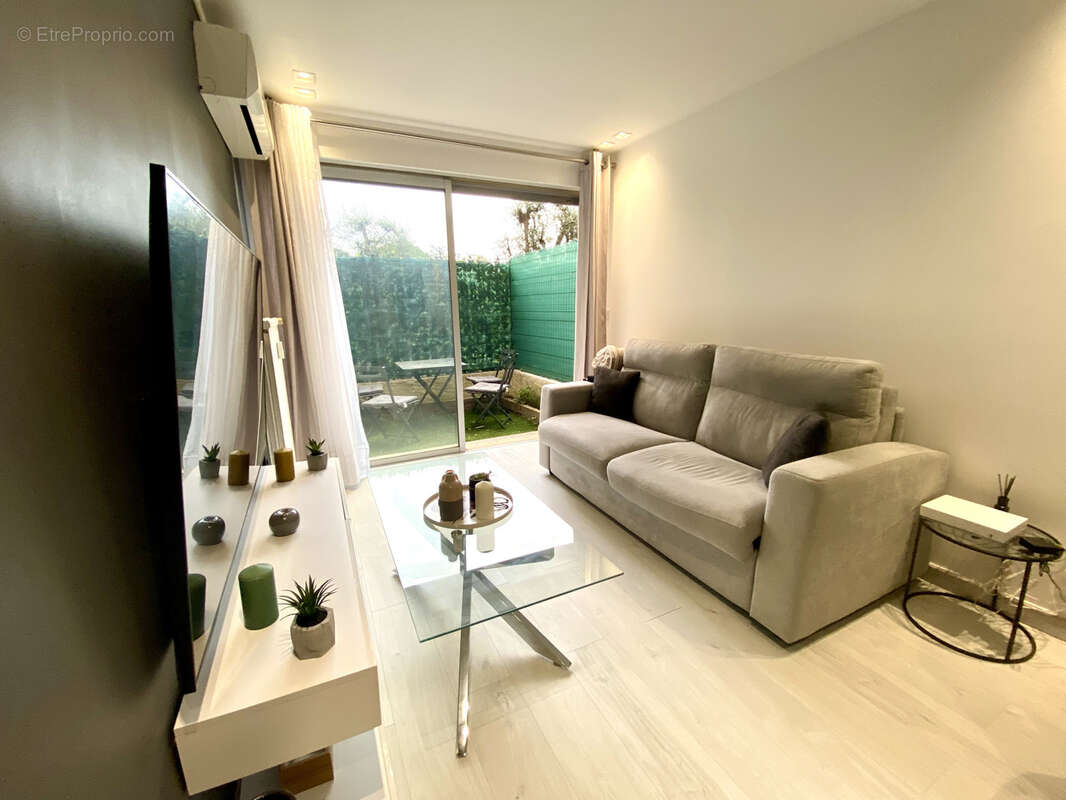 Appartement à LE CANNET