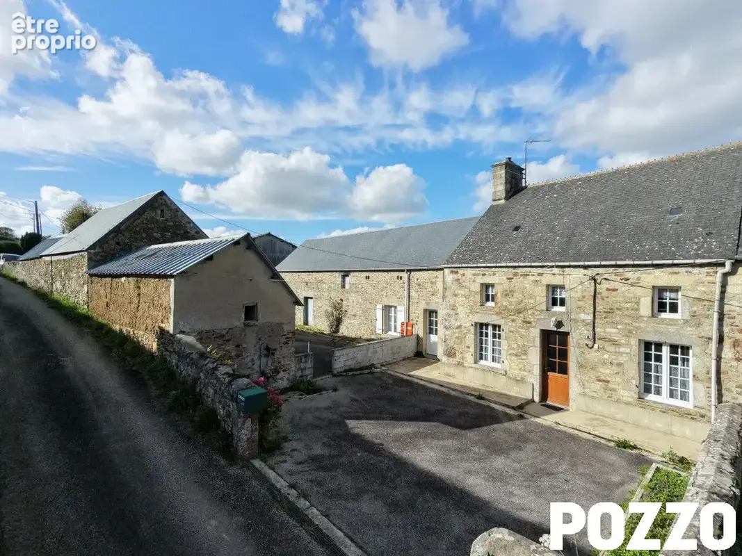 Maison Bricquebec En Cotentin 4 pièce(s) 72 m2 - Le Vrétot -  A rénover - dépendances - 1 hectare - photo 4