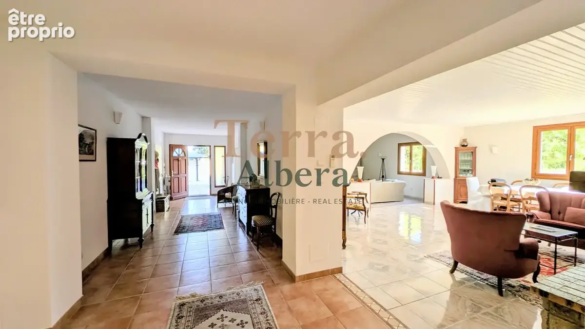 Laroque-des-Albères — Villa de standing, piscine et appartement indépendant - photo 6