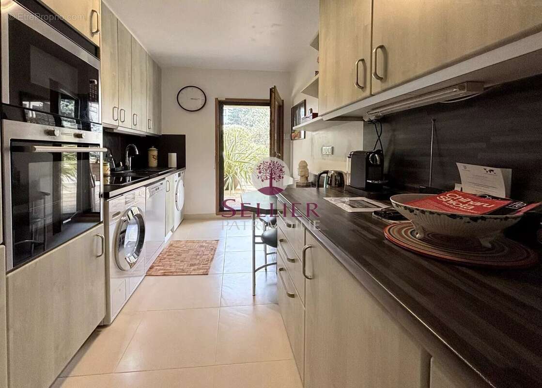 Appartement à PARIS-12E