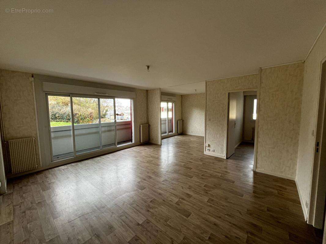Appartement Trelazé 4 pièce(s) 95m2 - photo 2