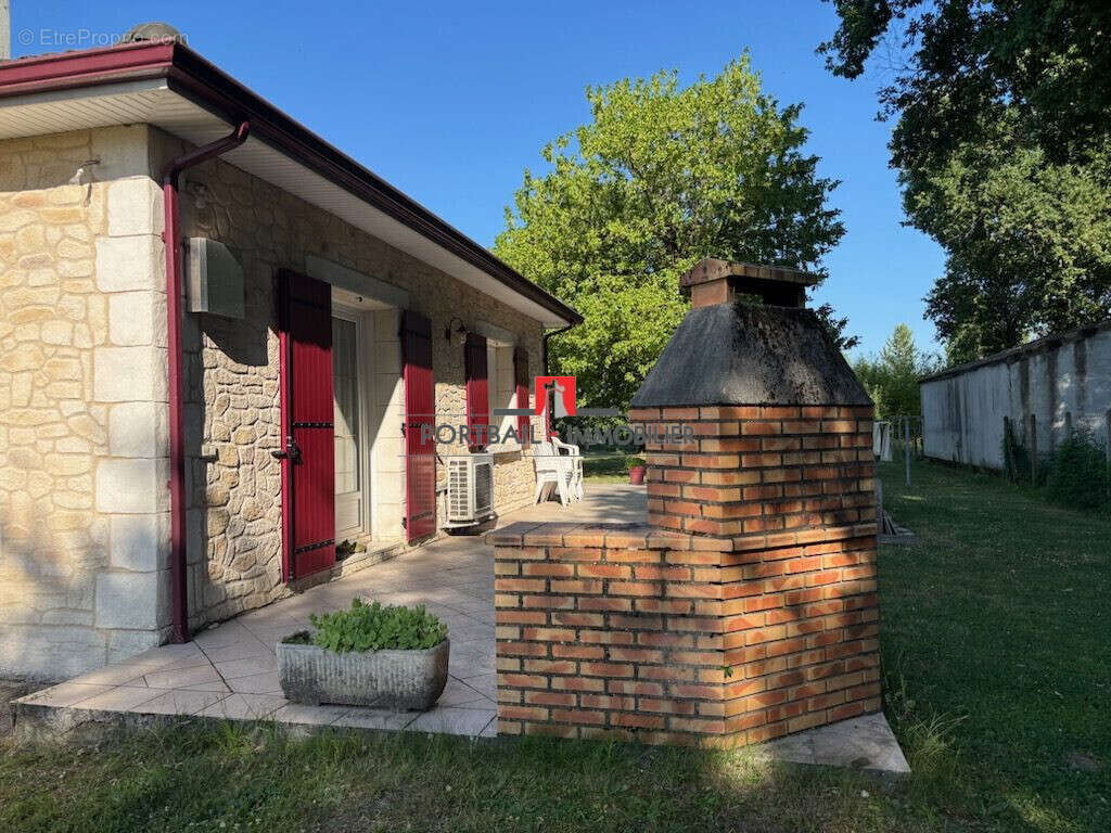 Maison à SAINT-ANDRE-DE-CUBZAC