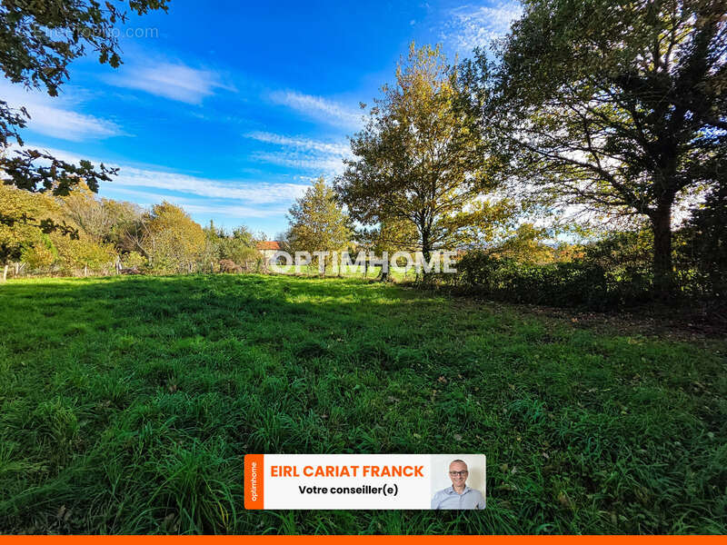 Maison à SAINT-ETIENNE-DE-FURSAC