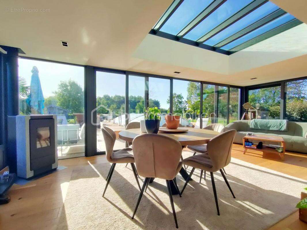 Maison à CAMPHIN-EN-CAREMBAULT