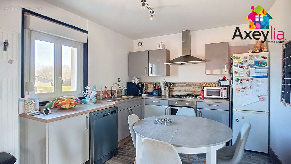 Maison à LA MOTTE-SAINT-JEAN