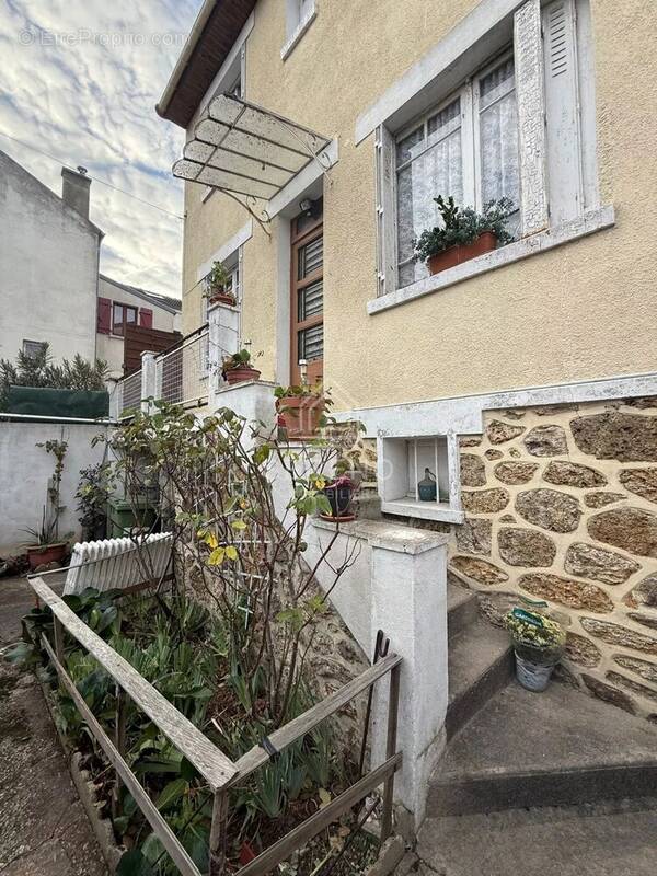 Maison à FONTENAY-SOUS-BOIS